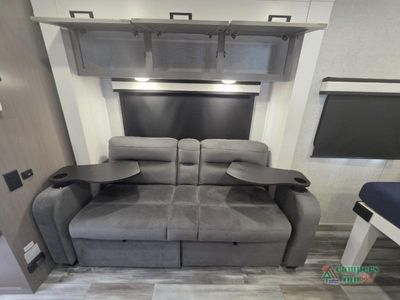 2025 Jayco Jay Feather — photo 24 view