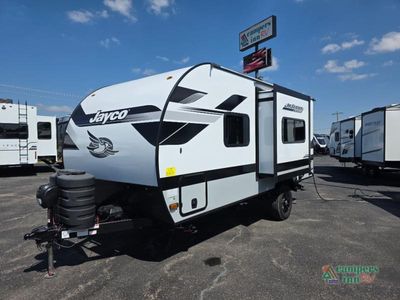 2025 Jayco Jay Feather — photo 12 view