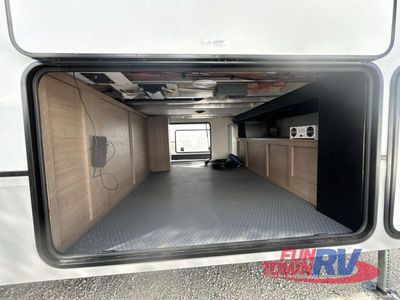 2025 KZ Durango - Photo 10