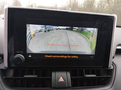 2025 Toyota RAV4 - Photo 16