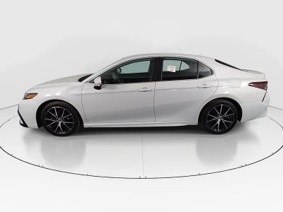2023 Toyota Camry - Photo 4
