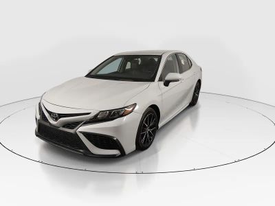 2023 Toyota Camry - Photo 3
