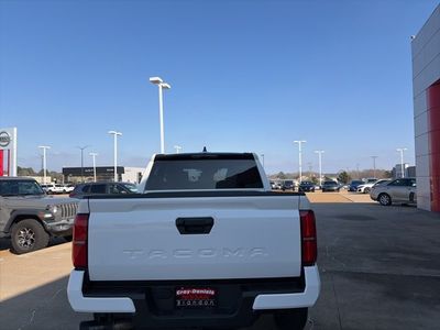 2025 Toyota Tacoma - Photo 3
