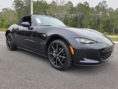 2026 Mazda MX-5 Miata — photo 13 view