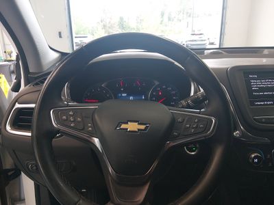 2024 Chevrolet Equinox — photo 12 view