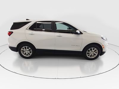 2024 Chevrolet Equinox — photo 8 view