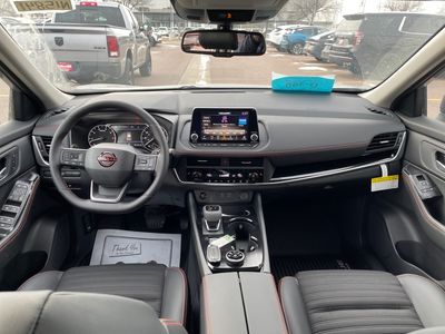 2026 Nissan Rogue - Photo 9
