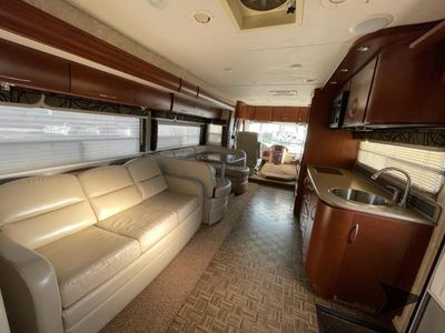 2011 Thor Motor Coach Serrano - Photo 9