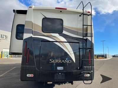 2011 Thor Motor Coach Serrano - Photo 6