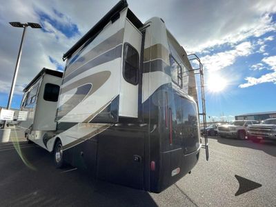2011 Thor Motor Coach Serrano - Photo 4