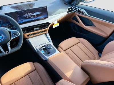 2026 BMW i4 — photo 18 view