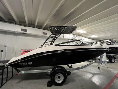 2024 Yamaha Boats 195S - Photo 1