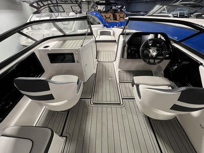 2024 Yamaha Boats 195S - Photo 4