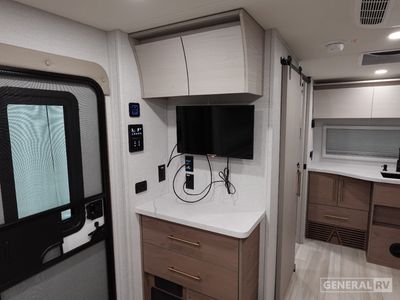 2026 Grand Design Serenova - Photo 11