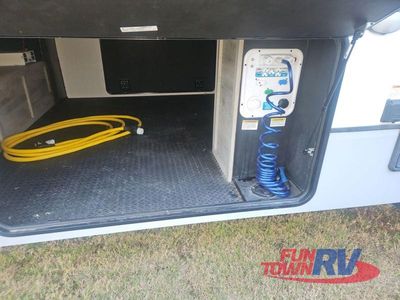 2023 KZ Durango - Photo 20
