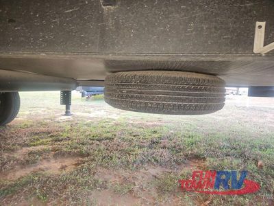 2023 KZ Durango - Photo 21