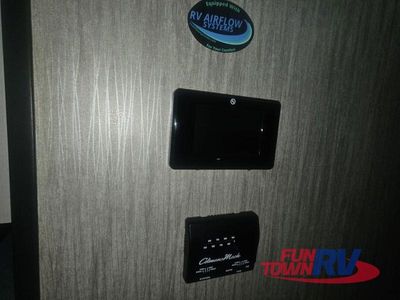 2023 KZ Durango - Photo 38