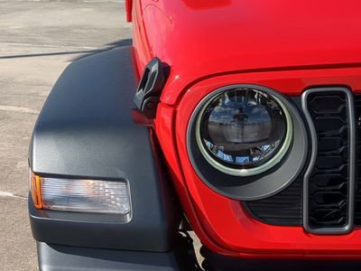 2026 Jeep Wrangler - Photo 10