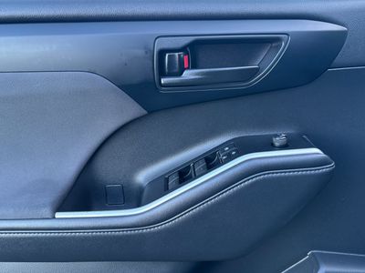 2021 Toyota Highlander - Photo 12