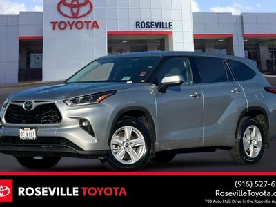 2021 Toyota Highlander - Photo 1