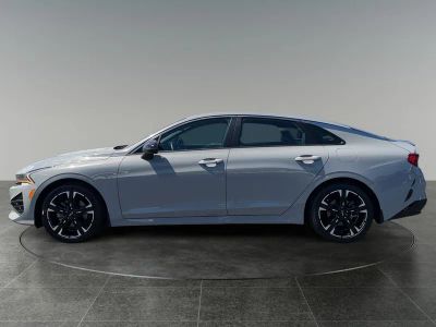 2022 Kia K5 — detail view
