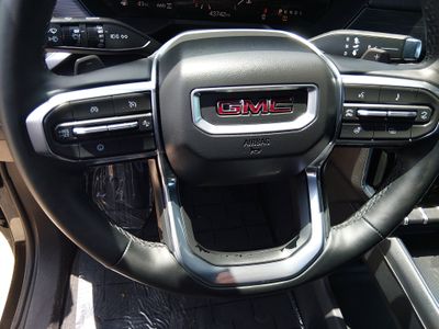 2024 GMC Acadia - Photo 12