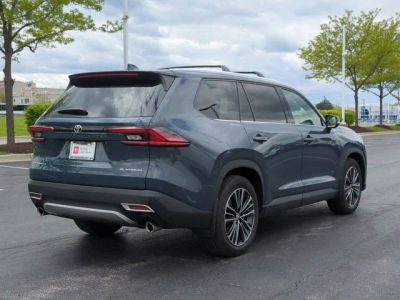 2025 Toyota Grand Highlander Hybrid - Photo 5
