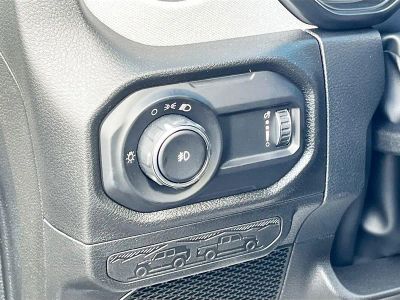 2026 Jeep Wrangler — photo 10 view