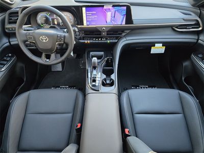 2026 Toyota Toyota Crown Signia — photo 19 view