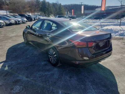 2024 Nissan Altima 2.5 SV — engine compartment view
