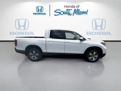 2026 Honda Ridgeline — photo 8 view
