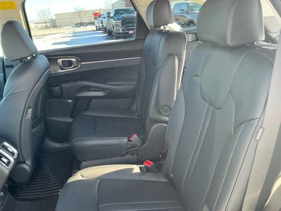 2026 Kia Sorento Hybrid - Photo 14