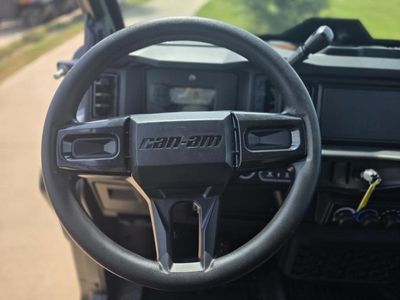 2026 Can-Am Defender MAX LONE STAR CAB HD11 - Photo 8