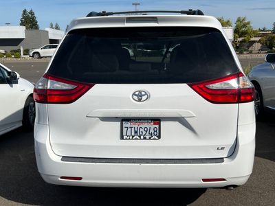 2016 Toyota Sienna - Photo 5