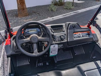 2026 Honda Pioneer 700 Deluxe - Photo 8