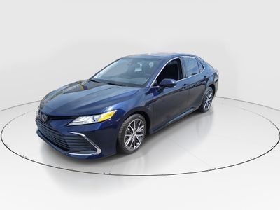 2021 Toyota Camry - Photo 3
