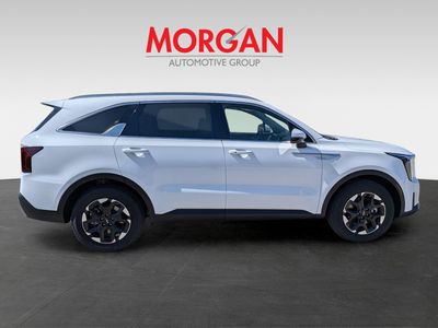 2026 Kia Sorento — photo 8 view
