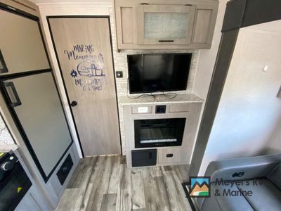 2022 Dutchmen RV Coleman Light - Photo 8