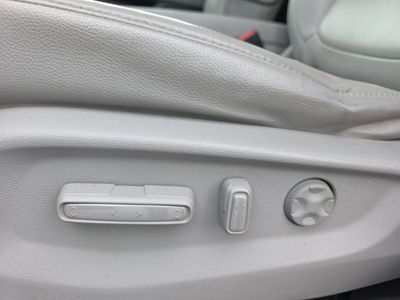 2019 Honda Odyssey EX-L Auto — photo 12 view