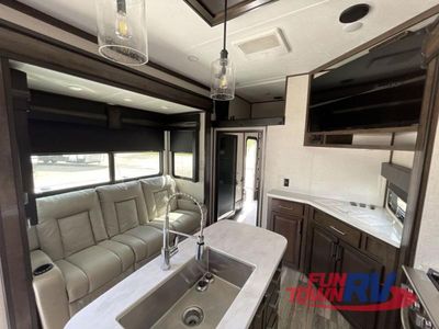 2022 Dutchmen RV Voltage - Photo 16