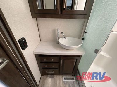 2022 Dutchmen RV Voltage - Photo 23