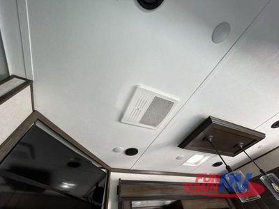 2022 Dutchmen RV Voltage - Photo 28