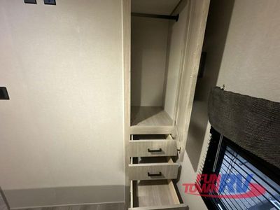 2026 Coachmen RV Catalina Legacy Edition - Photo 43