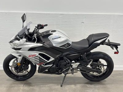 2026 Kawasaki Ninja 650 - Photo 12