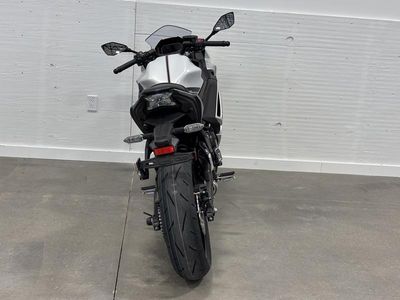 2026 Kawasaki Ninja 650 - Photo 10