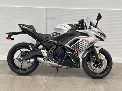 2026 Kawasaki Ninja 650 - Photo 11