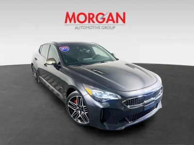 2022 Kia Stinger — side profile view