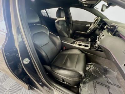 2022 Kia Stinger — photo 30 view