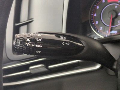 2022 Hyundai Elantra — photo 28 view