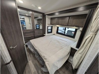 2025 Entegra Coach Vision SE - Photo 8